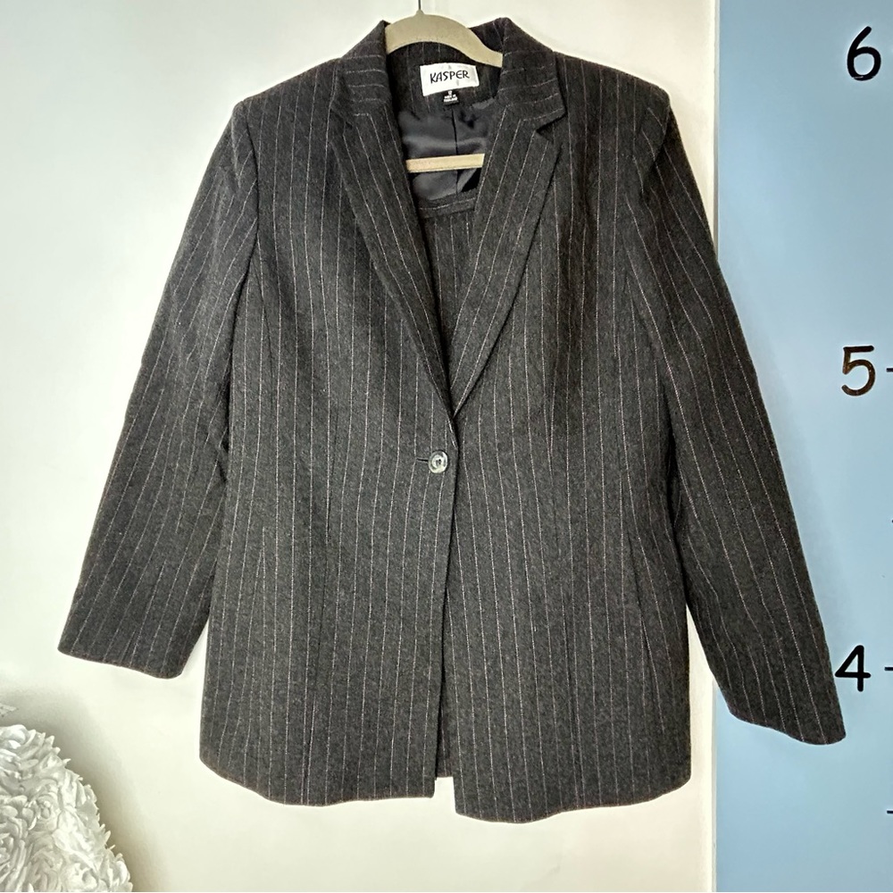 Kasper Gray Wool Pinstripe 2PC Suit Blazer & Skirt 12&14P